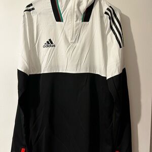 Adidas Climalite Black and White Jacket Size Small NWT